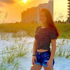 Meet your Posher, Gabby